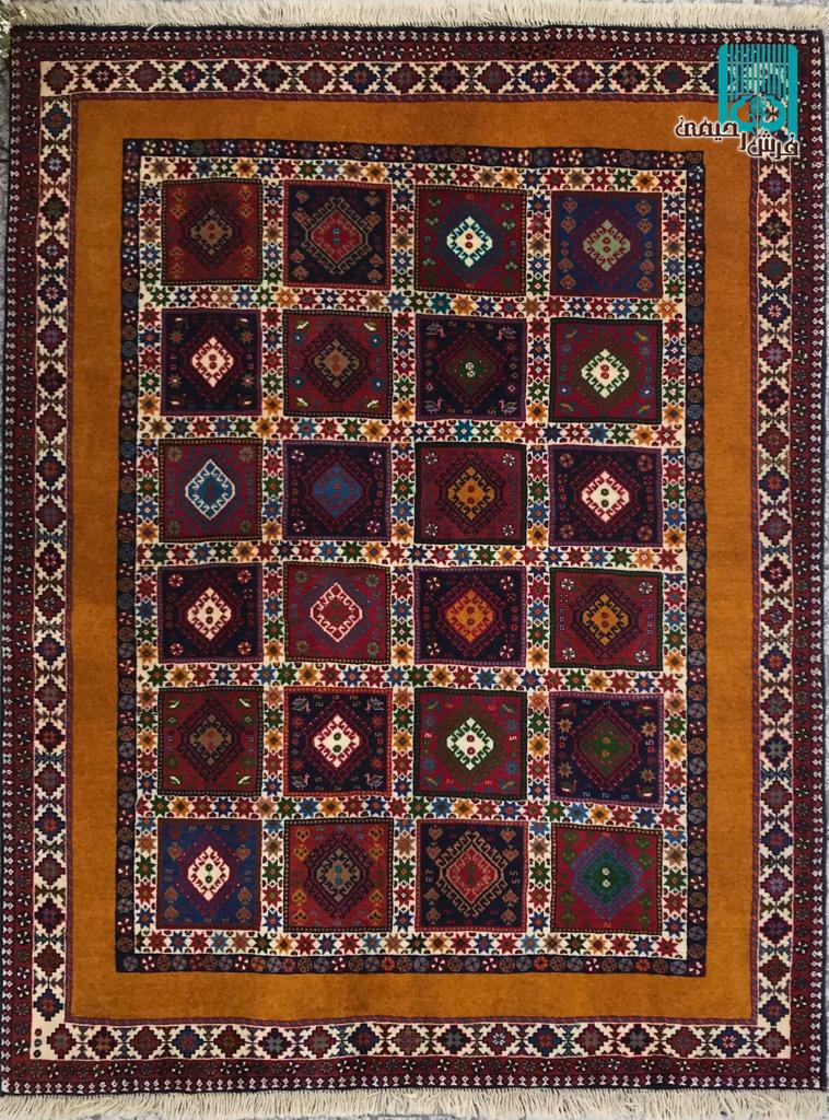 قالیچه یلمه طرح خشتی حاشیه اخرایی بافت شیراز