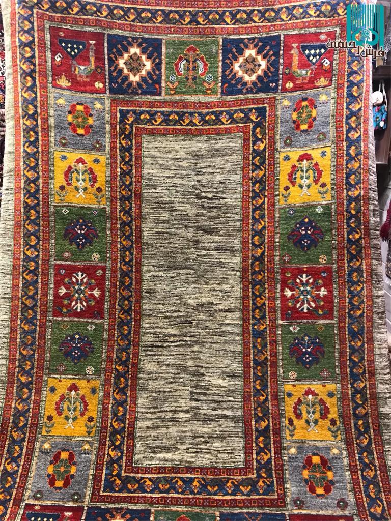 پرده ای قشقایی طرح کف ساده حاشیه خشتی