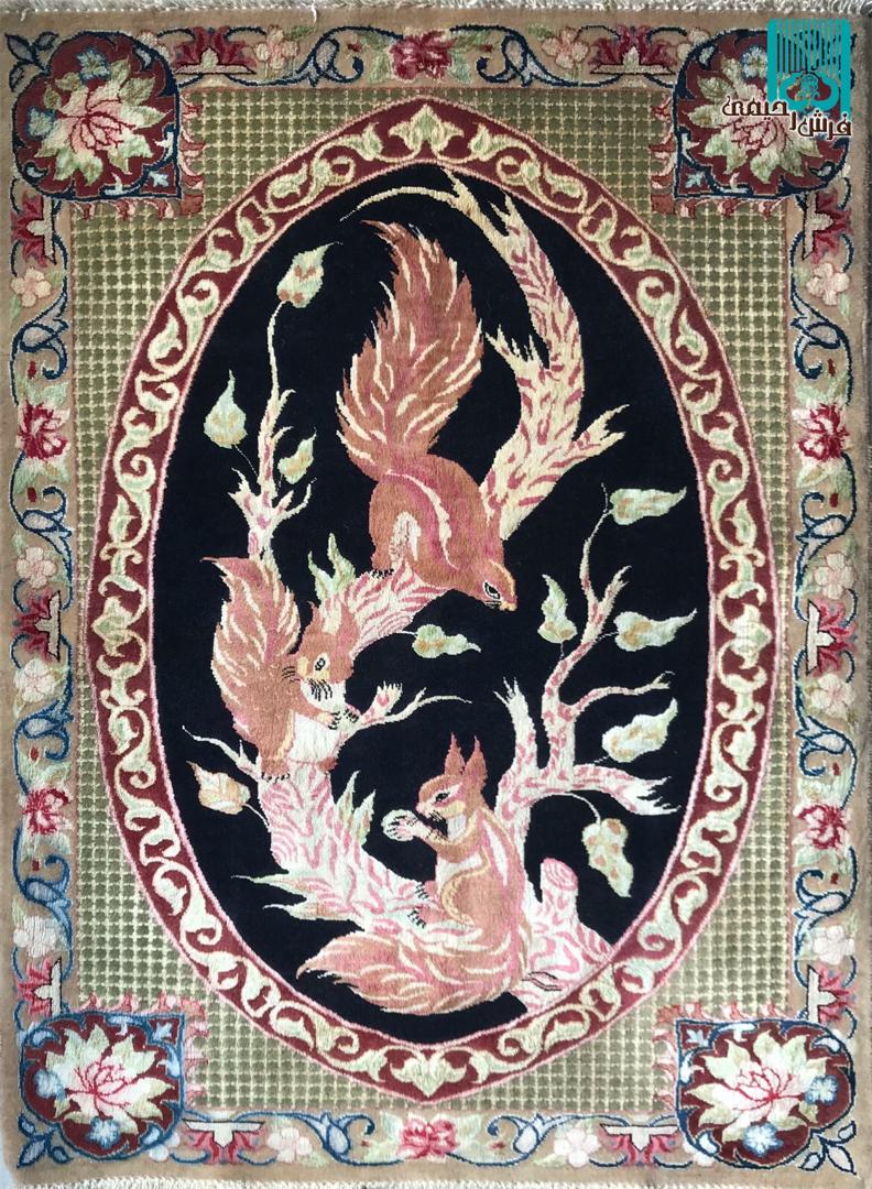 پشتی آنتیک قدیمی قم طرح سنجاب و درخت