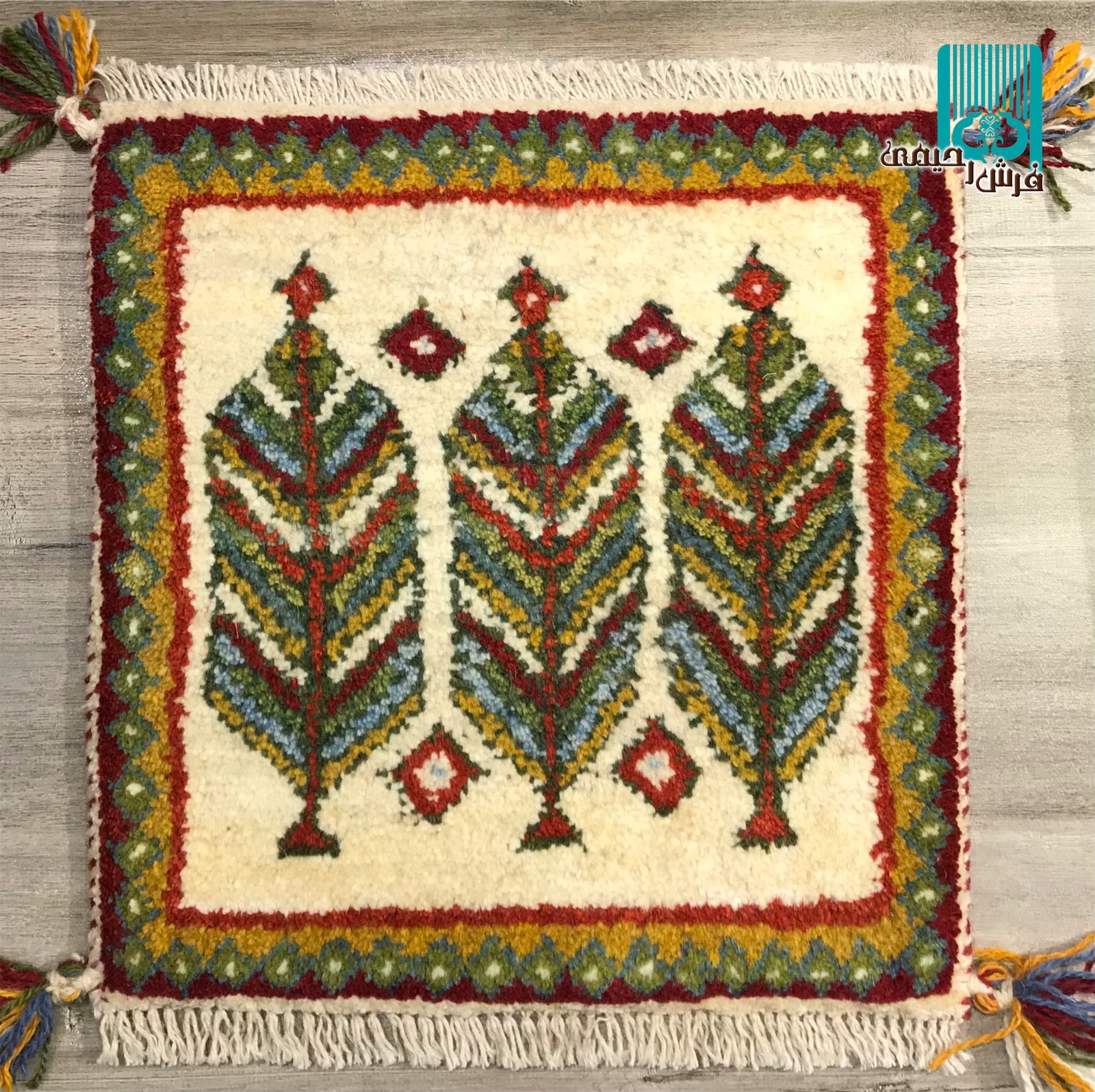 ۴۰ * ۴۰ گبه طرح سه سرو