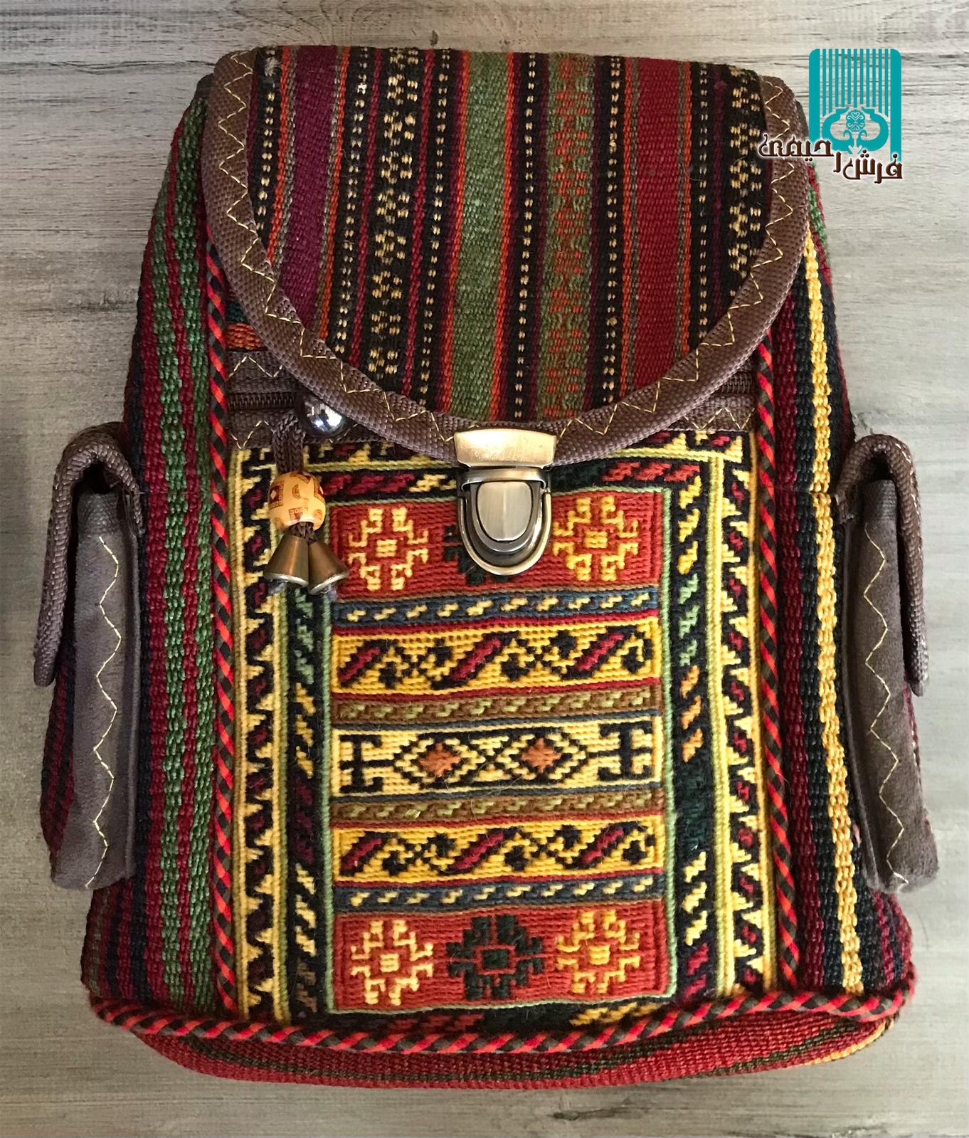 کوله پشتی با رویه گلیم سوزنی سیرجانی