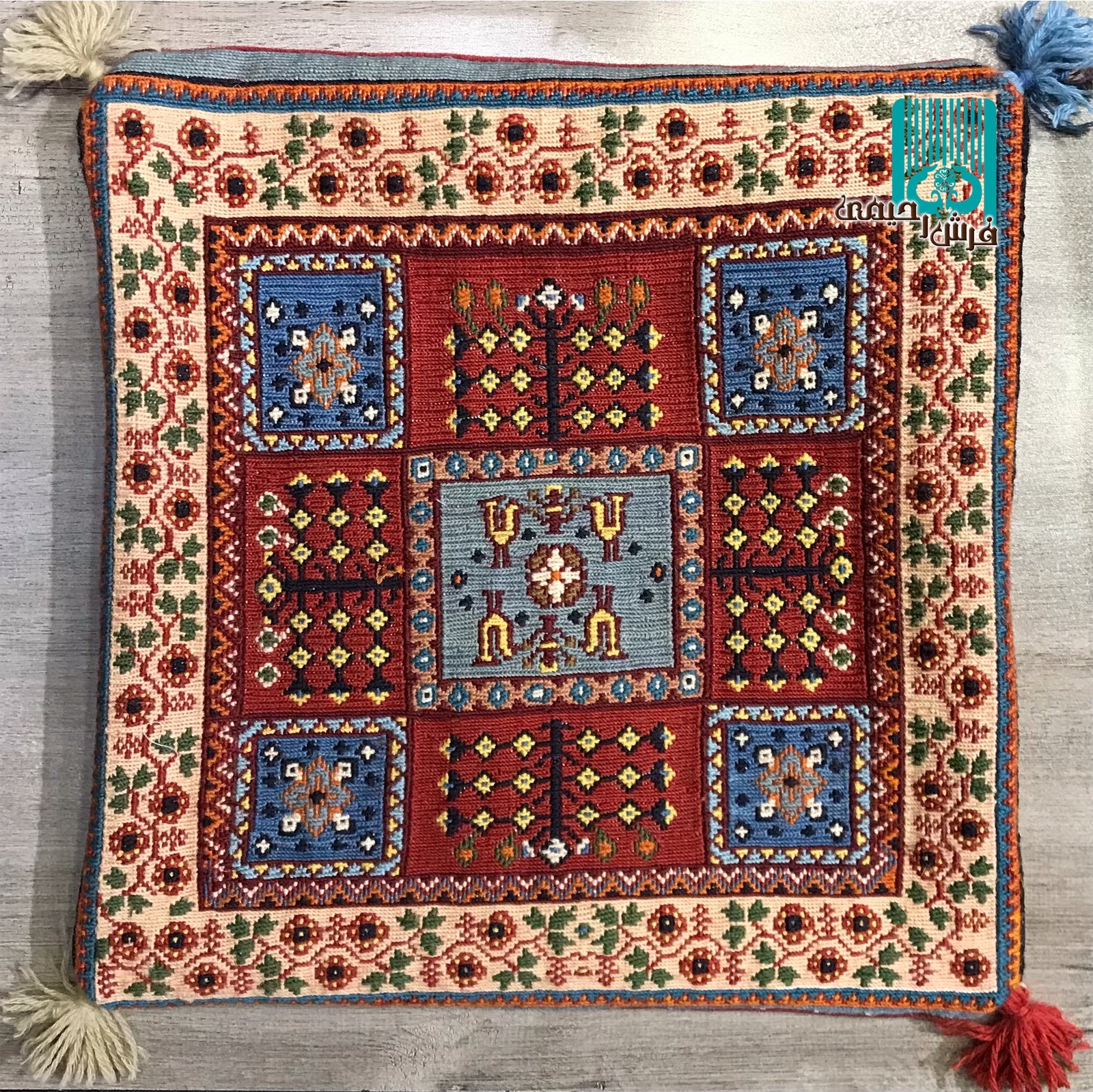 جفت کوسن گلیم سوزنی سیرجان طرح فروز