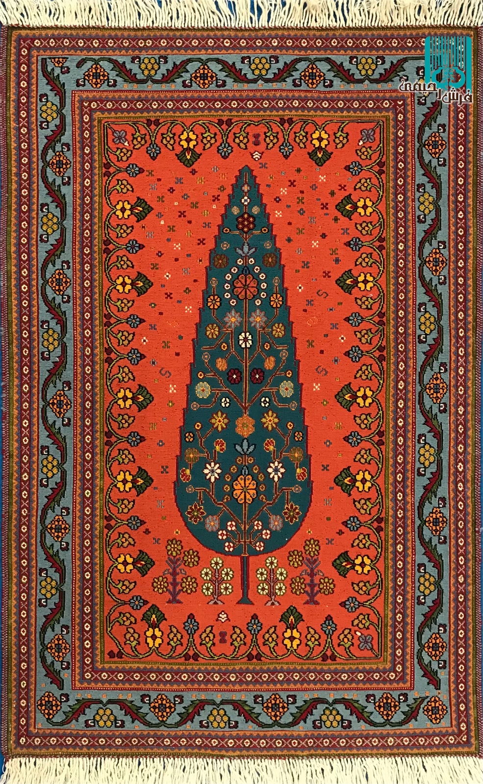 ذرع چارک گلیم سوزنی سیرجان طرح تک درخت سرو
